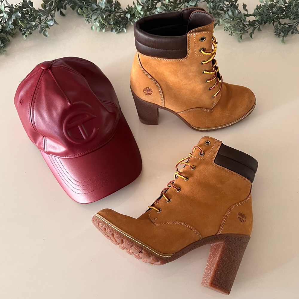 Women’s Tillston Timberland Boots